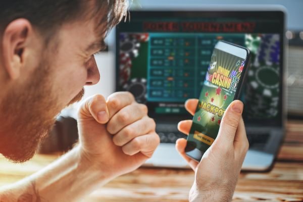 Football Myanmar National League Live Sportsbook Bet ချနေသောမြင်ကွင်း
